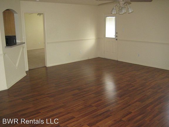 3rd image of 4309 Mustang Dr