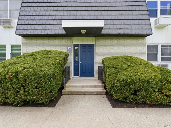 19 White Gate Road #D, Wappingers Falls, NY 12590