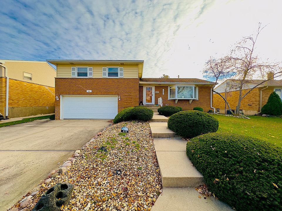 1st image of 620 Elsie Dr