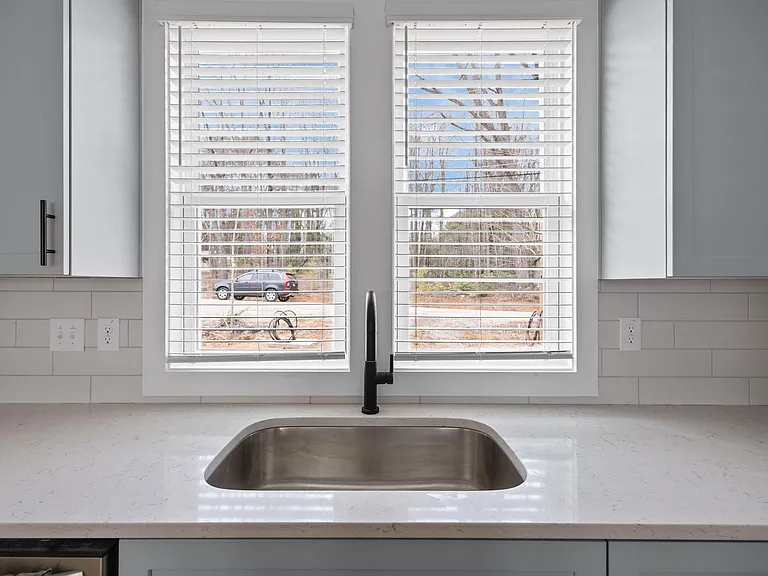 2811 Wilcox Pl — Photo 38
