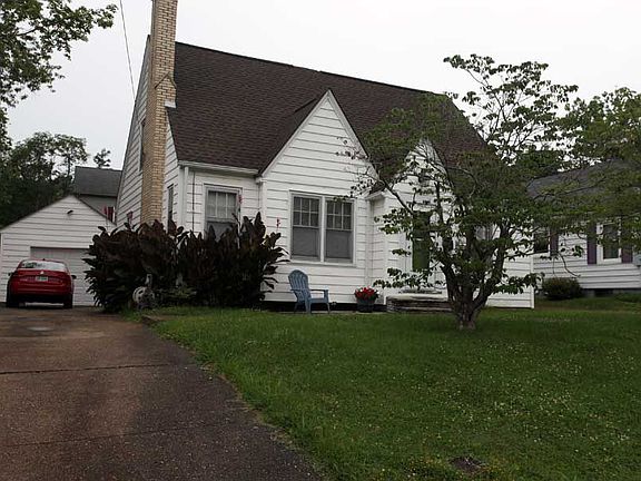 2nd image of 14 Edgemont Dr