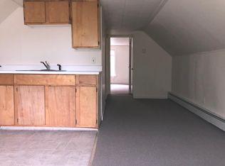 154 Grove St APT 3, Bangor, ME 04401