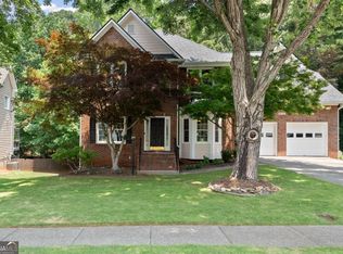 3335 Maple Terrace Dr, Suwanee, GA 30024