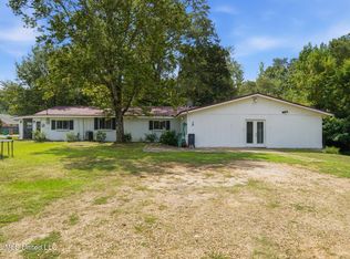 1508 Carterville Rd, Petal, MS 39465