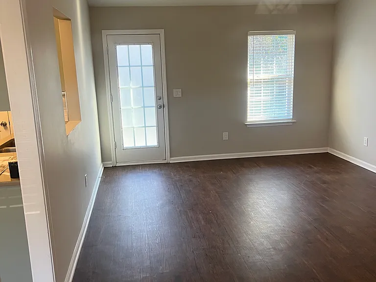 4708 Tumbleweed Ct — Photo 2