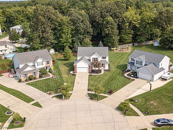 2nd image of 11511 Elizabeth Cir