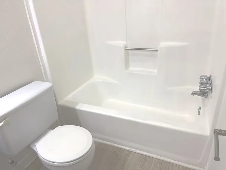 2003 Kenneth Ave — Photo 15