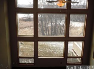 1507 Summit Shrs W, Burnsville, MN 55306