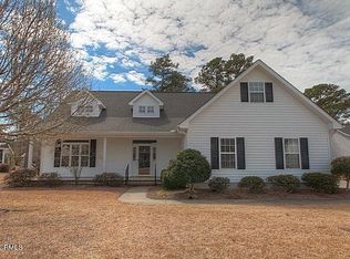 203 Slow Ln, Morehead City, NC 28557