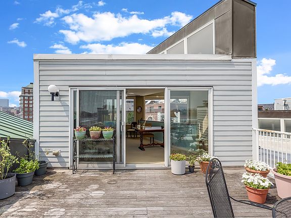 3rd image of 56 Constellation Wharf #56