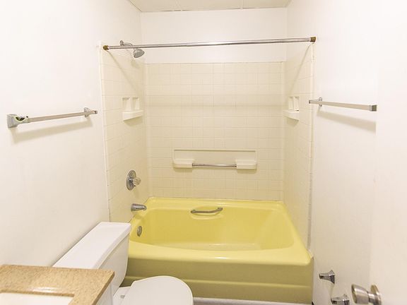 2nd image of 665 E 21st St APT 4