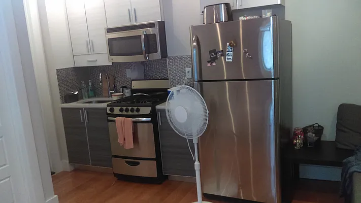 Rented by The Hamilton Group | media 25