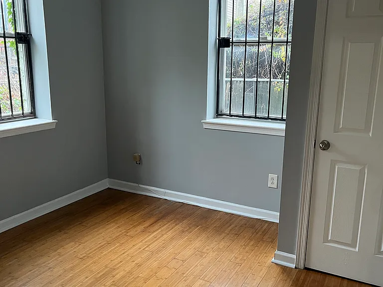 1928 W Diamond St #1 — Photo 12