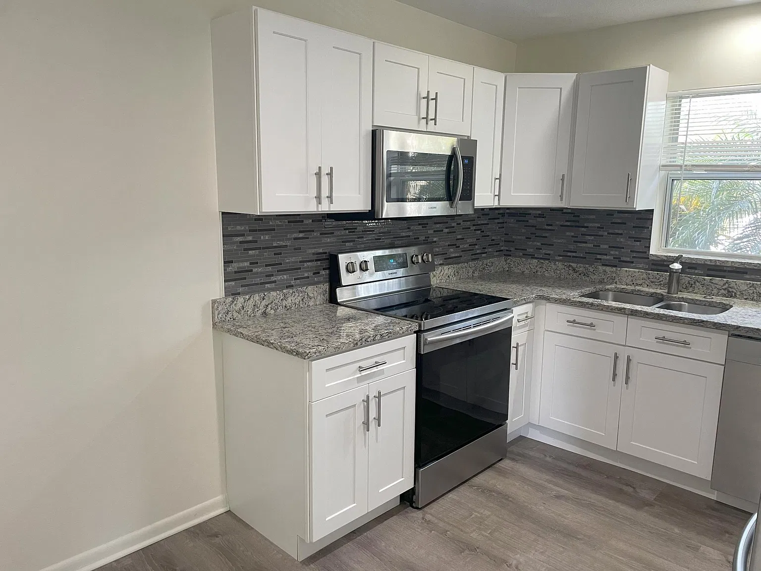 1 bed, 624 sqft, $1,680 — Photo 3