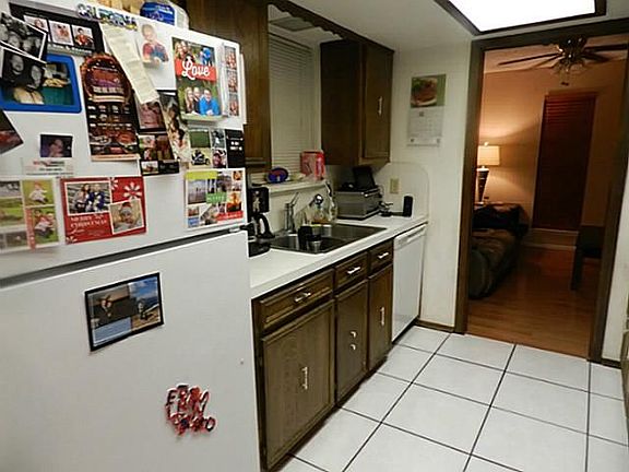 5th image of 730 San Juan Dr