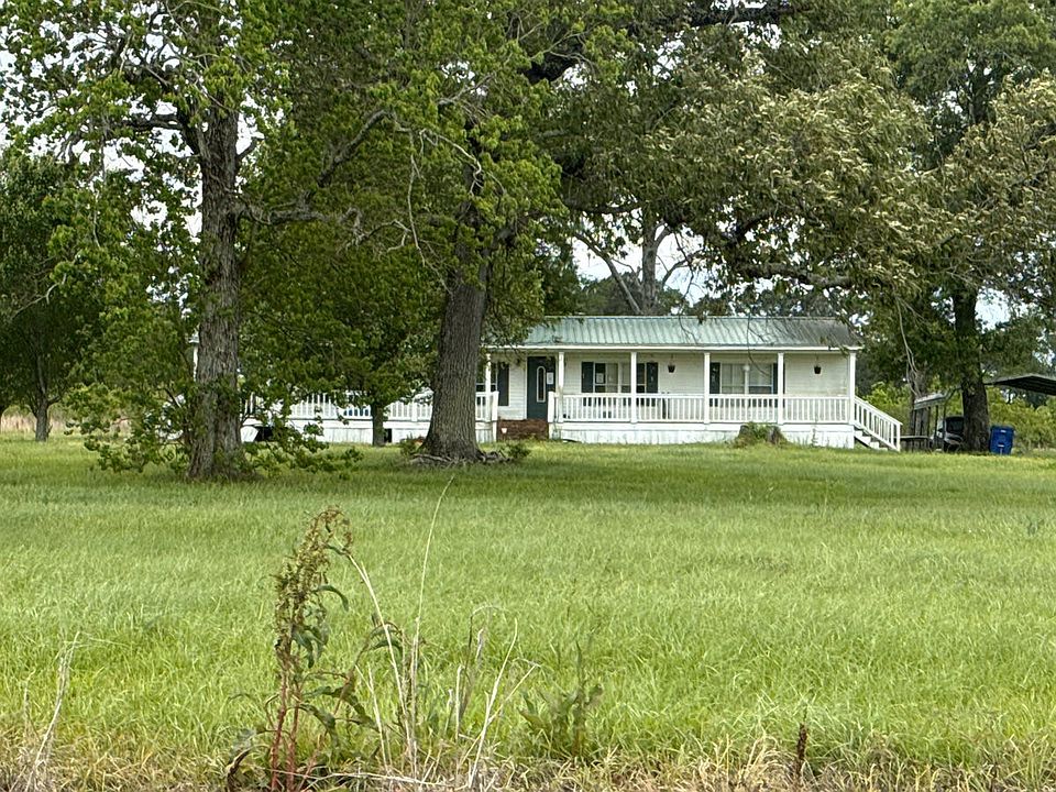 1st image of 1002 Clyde Chachere Rd