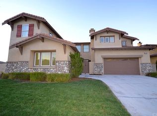 16462 Ridge Field Dr, Riverside, CA 92503