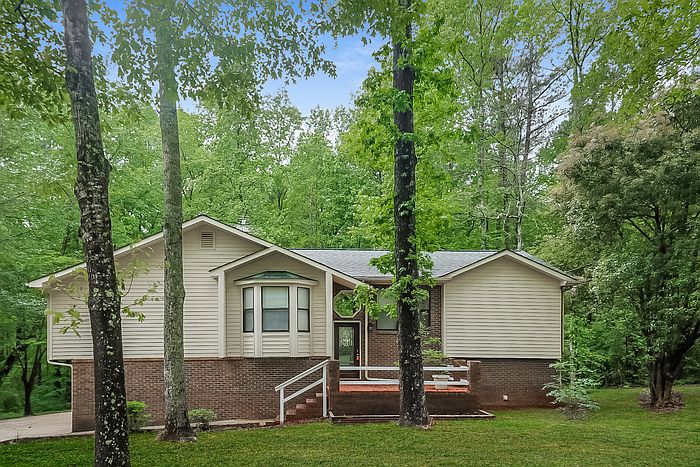 1st image of 3237 Beaver Dr