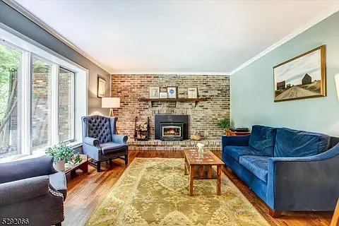 36 Longview Rd — Photo 3
