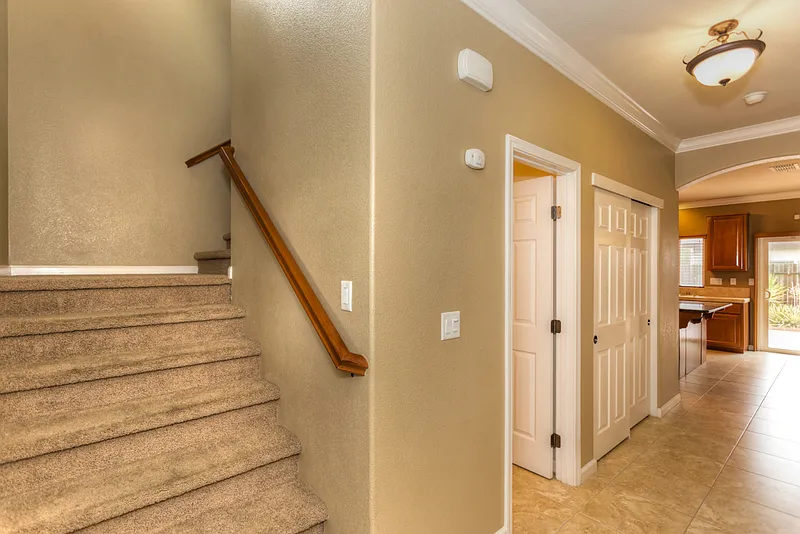 Thumbnail 10