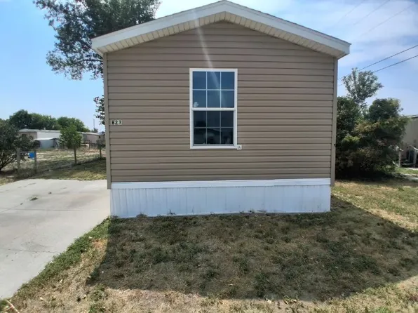 B23 Meadows Ct #B23, Alliance, NE 69301