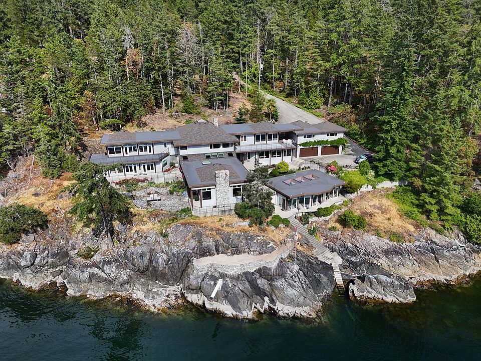 1st image of 11579 Sunshine Coast Hwy