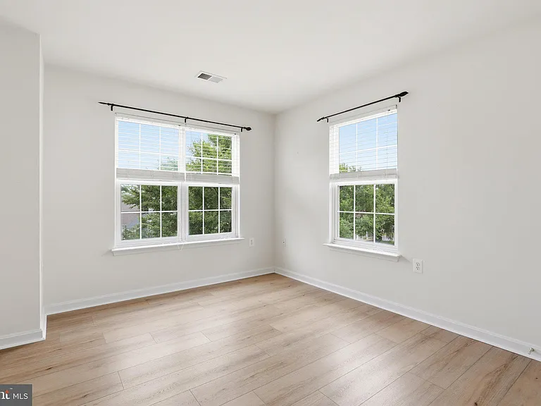 341 Bullskin St — Photo 25