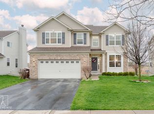 320 Town Center Blvd, Gilberts, IL 60136