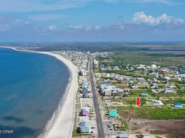 102 12th St, Mexico Beach, FL 32456