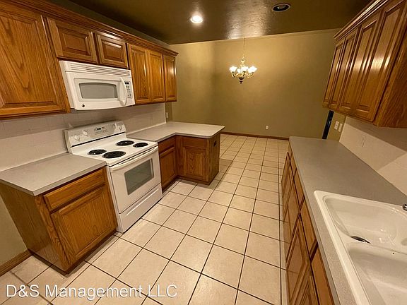 2nd image of 10728 Hollyrock Dr
