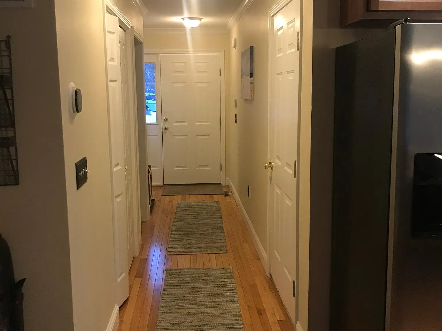 91 Perry St — Photo 2