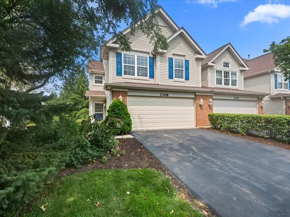 3368 Renard Ln, St Charles, IL 60175