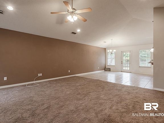 5th image of 8261 Pecan Ct