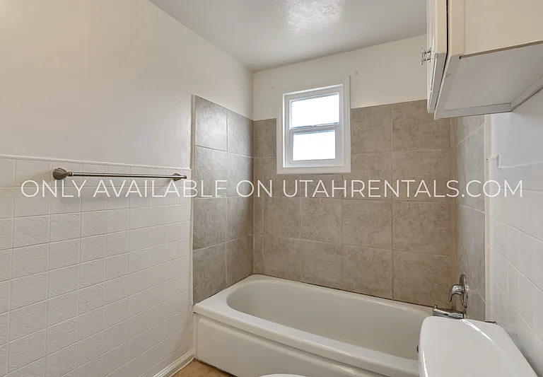 1075 S Jeremy St #2 — Photo 16