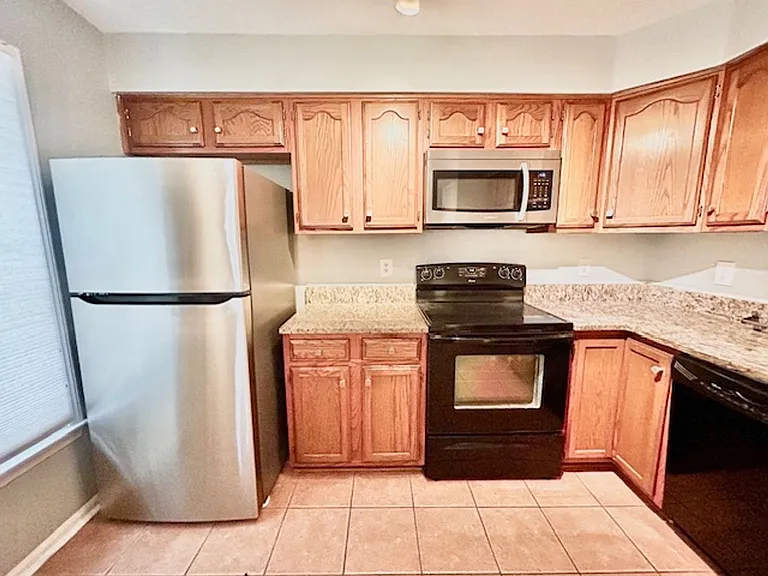7503 Westmore Dr — Photo 6
