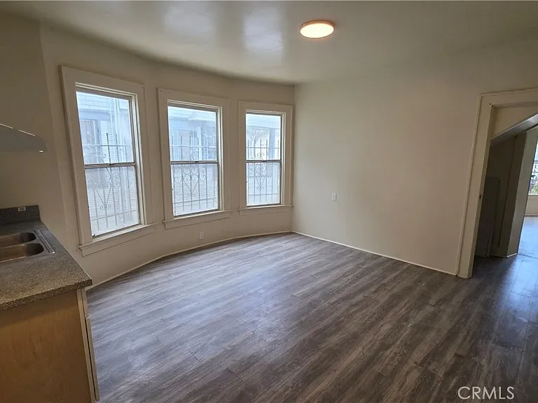 1021 W 25th St #6 — Photo 9