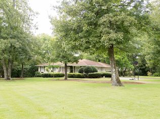 444 Sunset Dr, Vestavia Hills, AL 35216