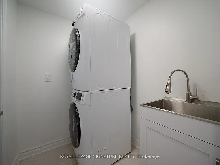 2052 Pharmacy Ave #2 — Photo 12