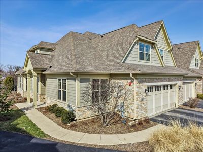 33 Woodland Trl, Lincolnshire, IL, 60069
