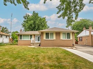 313 Ashbury Rd E, Oakville, ON L6K 2M2