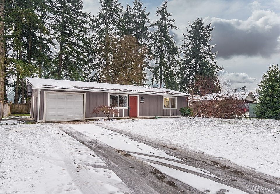1st image of 118 157th St E