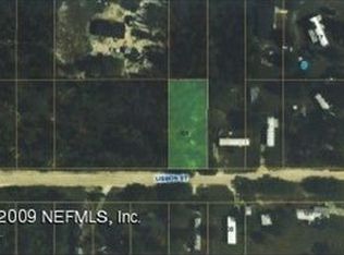 106 Lisbon St, Interlachen, FL 32148