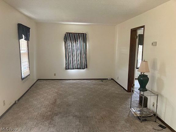 5th image of 13120 Kirton Ave