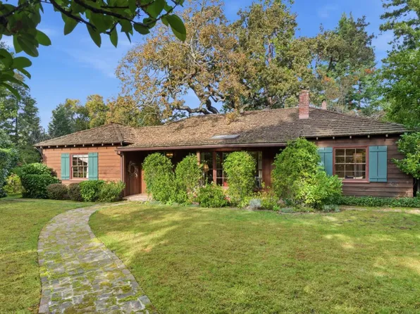 521 Entrada Way, Menlo Park, CA 94025