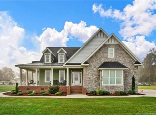 5390 Chicken Rd, Lumberton, NC 28360