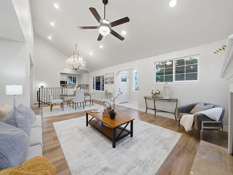 3426 Pierson St — Photo 7