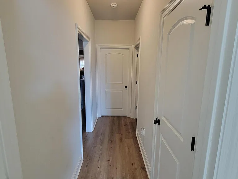 10165 Patrick Dr — Photo 27