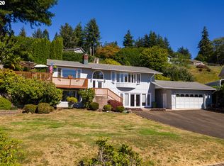 93931 Bridge View Ln, North Bend, OR 97459