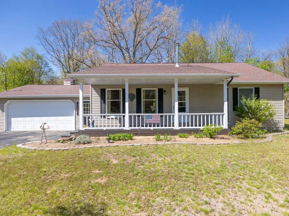 9250-10 Mile Rd, Mecosta, MI 49332