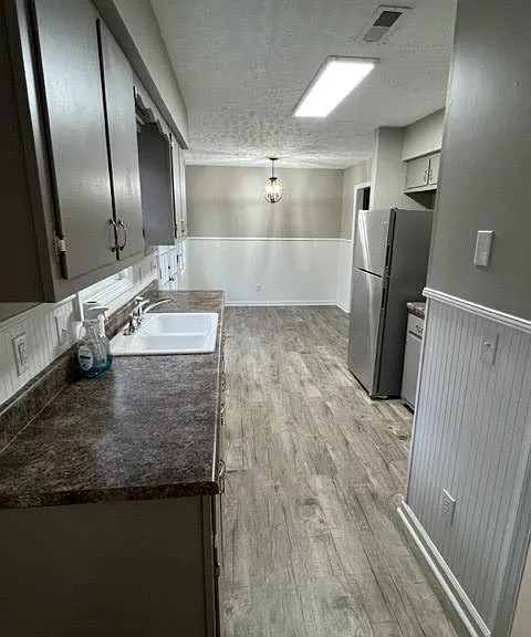 2143 Wildwood Rd — Photo 5